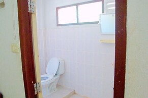 Sichang Shine Khao Resort