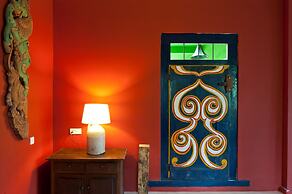 The Kandy Samadhi Centre