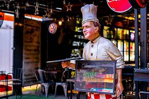 The b Ranong Trend Hotel