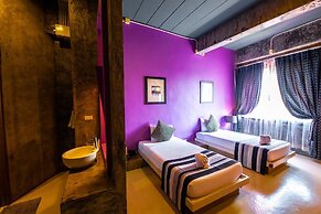 The b Ranong Trend Hotel