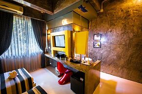 The b Ranong Trend Hotel