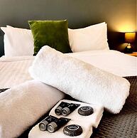 Pedder Wilderness Lodge