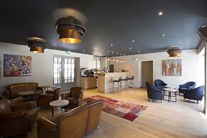 Hôtel de L'Abbaye Le Tronchet - Handwritten Collection