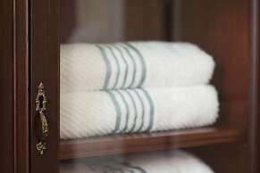 The Guest House Inn on Courthouse Square