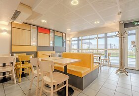 B&B HOTEL Calais Coquelles Tunnel sous la Manche
