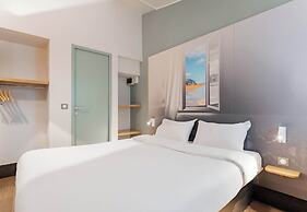 B&B HOTEL Calais Coquelles Tunnel sous la Manche