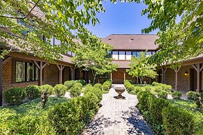 English Inn of Charlottesville