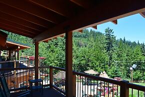 Callahan's Mountain Lodge