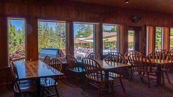 Callahan's Mountain Lodge