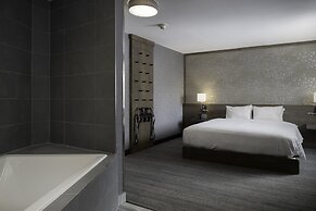 voco Niagara Falls - The Cadence by IHG