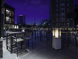 voco Niagara Falls - The Cadence by IHG