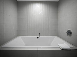 voco Niagara Falls - The Cadence by IHG