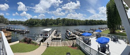 Hontoon Landing Resort & Marina