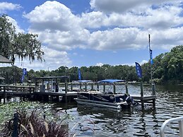 Hontoon Landing Resort & Marina