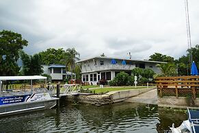 Hontoon Landing Resort & Marina