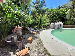 El Colibri Rojo Hotel Cabinas