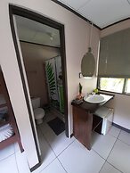 El Colibri Rojo Hotel Cabinas