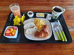 El Colibri Rojo Hotel Cabinas