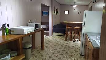 El Colibri Rojo Hotel Cabinas