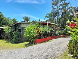 El Colibri Rojo Hotel Cabinas
