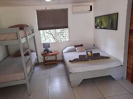 El Colibri Rojo Hotel Cabinas