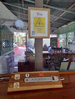 El Colibri Rojo Hotel Cabinas