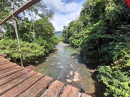 El Colibri Rojo Hotel Cabinas