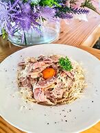 Saphli Villa Beach Resort