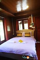 Saphli Villa Beach Resort