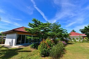 Starlight Beach Resort Chumphon