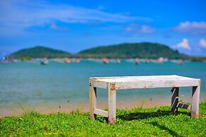 Starlight Beach Resort Chumphon