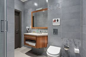 Twin Apart Hotel