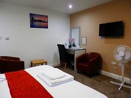 Heathrow Traveller B&B