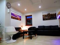 Heathrow Traveller B&B