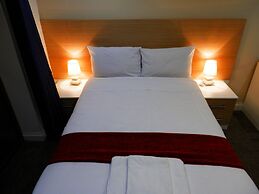 Heathrow Traveller B&B