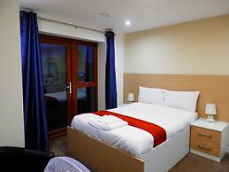 Heathrow Traveller B&B