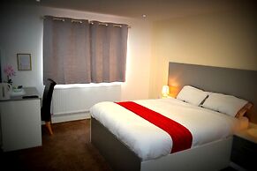 Heathrow Traveller B&B