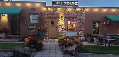 Stone Lizard Lodging