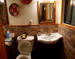 Stone Lizard Lodging