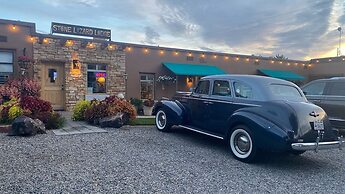 Stone Lizard Lodging