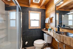 Stone Lizard Lodging