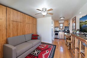 Stone Lizard Lodging