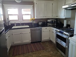 Stone Lizard Lodging