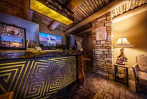 Stone Lizard Lodging