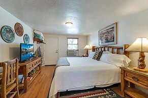 Stone Lizard Lodging