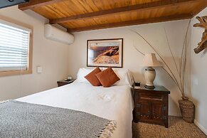 Stone Lizard Lodging