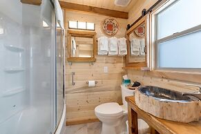 Stone Lizard Lodging