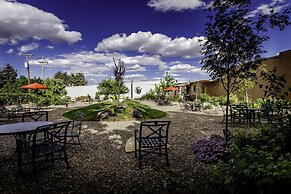 Stone Lizard Lodging
