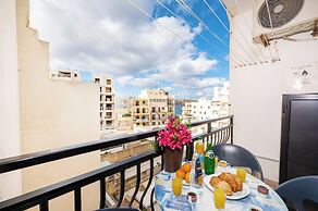 Seashells Self Catering Apartment by Getaways Malta