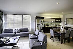 The Nicol Hotel and Apartments